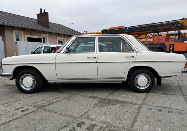 Mercedes-Benz Inny cena 53000 przebieg: 38000, rok produkcji 1975 z Swarzędz małe 121